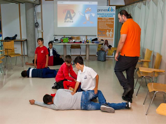 La campaña ‘Leganés tiene RED’ formará a 500 deportistas locales sobre cómo actuar ante casos de emergencia