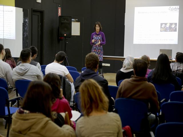 El Ayuntamiento pone en marcha un taller de creación y acción escénica y un curso de Wordpress para jóvenes de Leganés